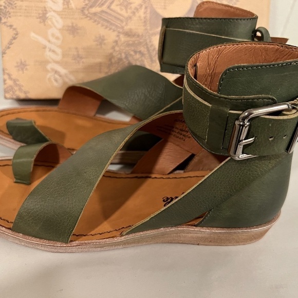 Free People Vale Boot sandals strapy soft designs With buckle closure on… - Picture 3 of 15